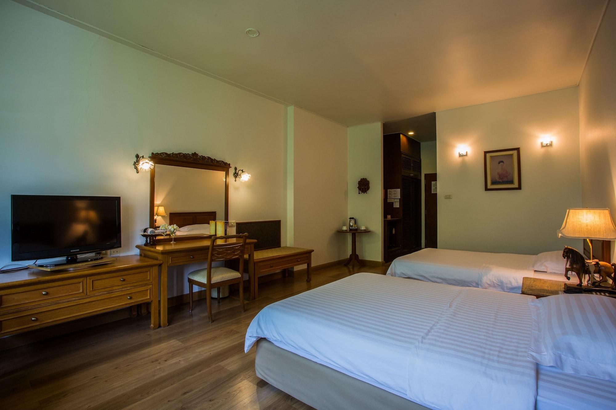 Sailom Hotel Hua Hin - Sha Extra Plus Exterior photo